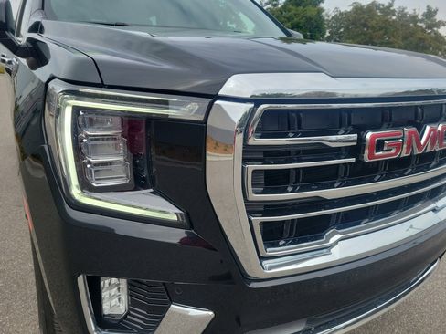 Used 2023 GMC Yukon SLT AWD/4WD image 28