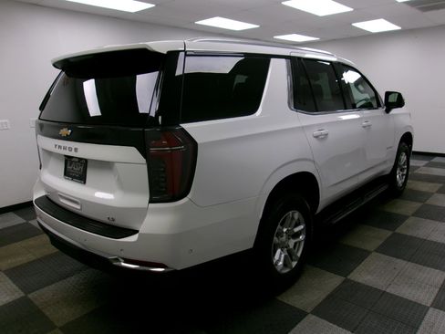 Used 2025 Chevrolet Tahoe LT AWD/4WD image 13