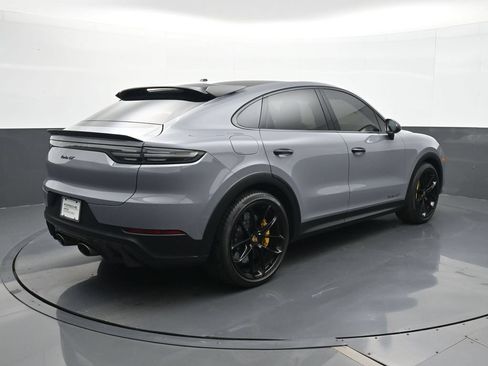 Certified 2023 Porsche Cayenne Turbo GT AWD/4WD image 23