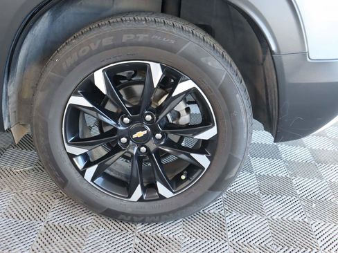 Used 2023 Chevrolet TrailBlazer LT FWD image 16