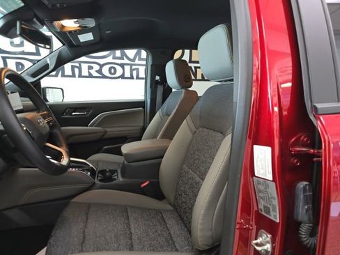 Certified 2024 Chevrolet Colorado ZR2 w/ Safety Package image 17