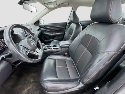 Used 2022 Nissan Altima 2.5 SR image 13
