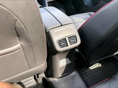 Used 2023 Buick Envision Essence w/ Sport Touring Package AWD/4WD image 32