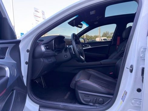 Used 2022 Genesis G70 3.3T w/ Sport Advanced Package image 5