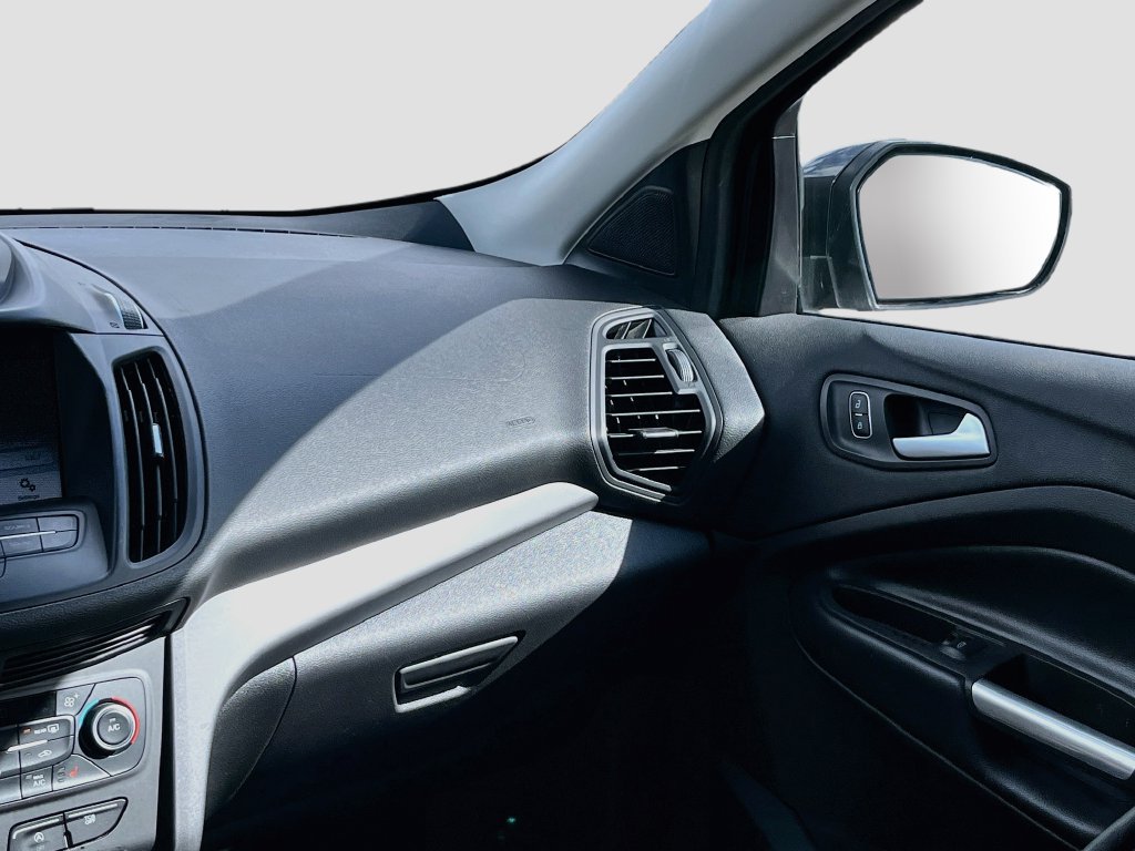 Used 2019 Ford Escape SE FWD image 22