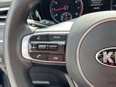 Used 2021 Kia K5 LXS image 24