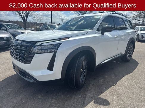 New 2026 Nissan Pathfinder Platinum image 3