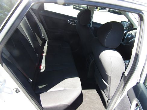 Used 2015 Nissan Sentra S FWD image 19