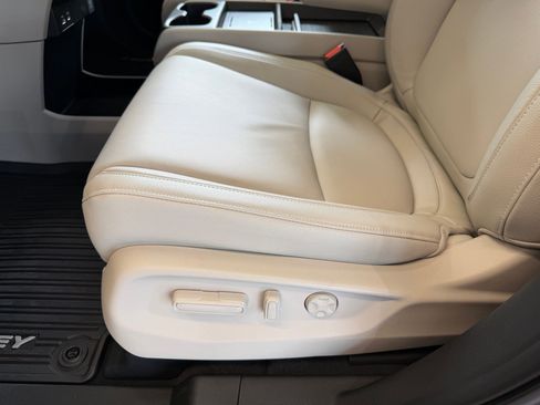 New 2026 Honda Odyssey EX-L image 11