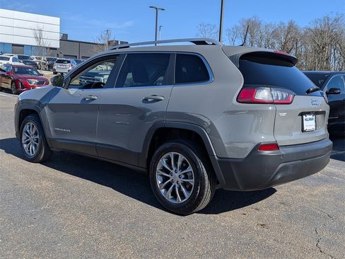 Used 2021 Jeep Cherokee Latitude Plus image 6