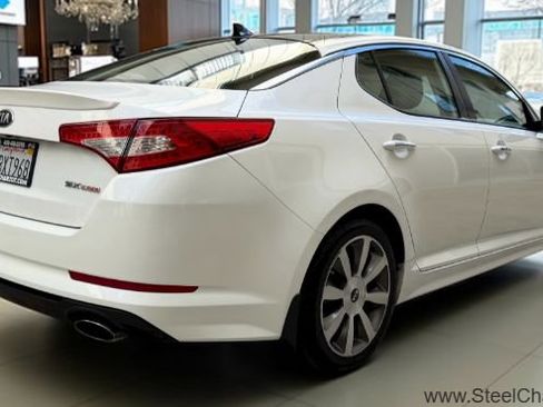 Used 2013 Kia Optima SX w/ Premium Touring Pkg image 6