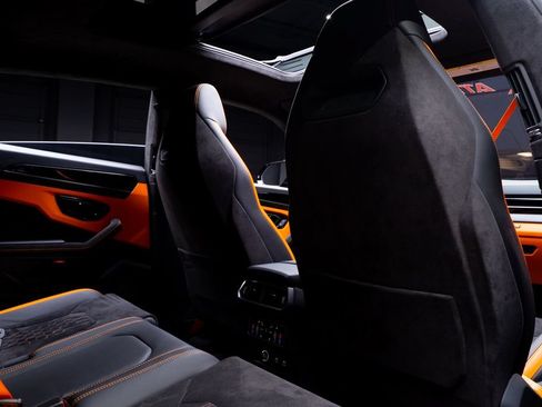 Used 2024 Lamborghini Urus S AWD/4WD image 60