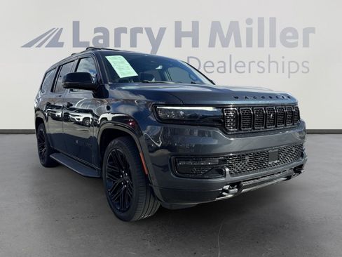 Used 2023 Jeep Wagoneer Series II w/ Convenience Group I image 2
