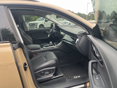 Used 2024 Audi Q8 Prestige AWD/4WD image 40