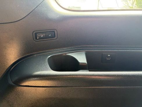 Used 2022 Ford Expedition Max Limited image 19