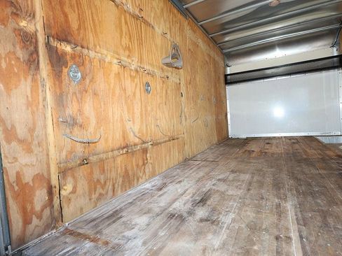 Used 2017 Ford E-450 and Econoline 450 Super Duty w/ Power Windows & Locks Group RWD image 9