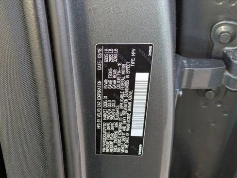 Used 2018 Volvo XC90 T5 Momentum w/ Convenience Package image 25