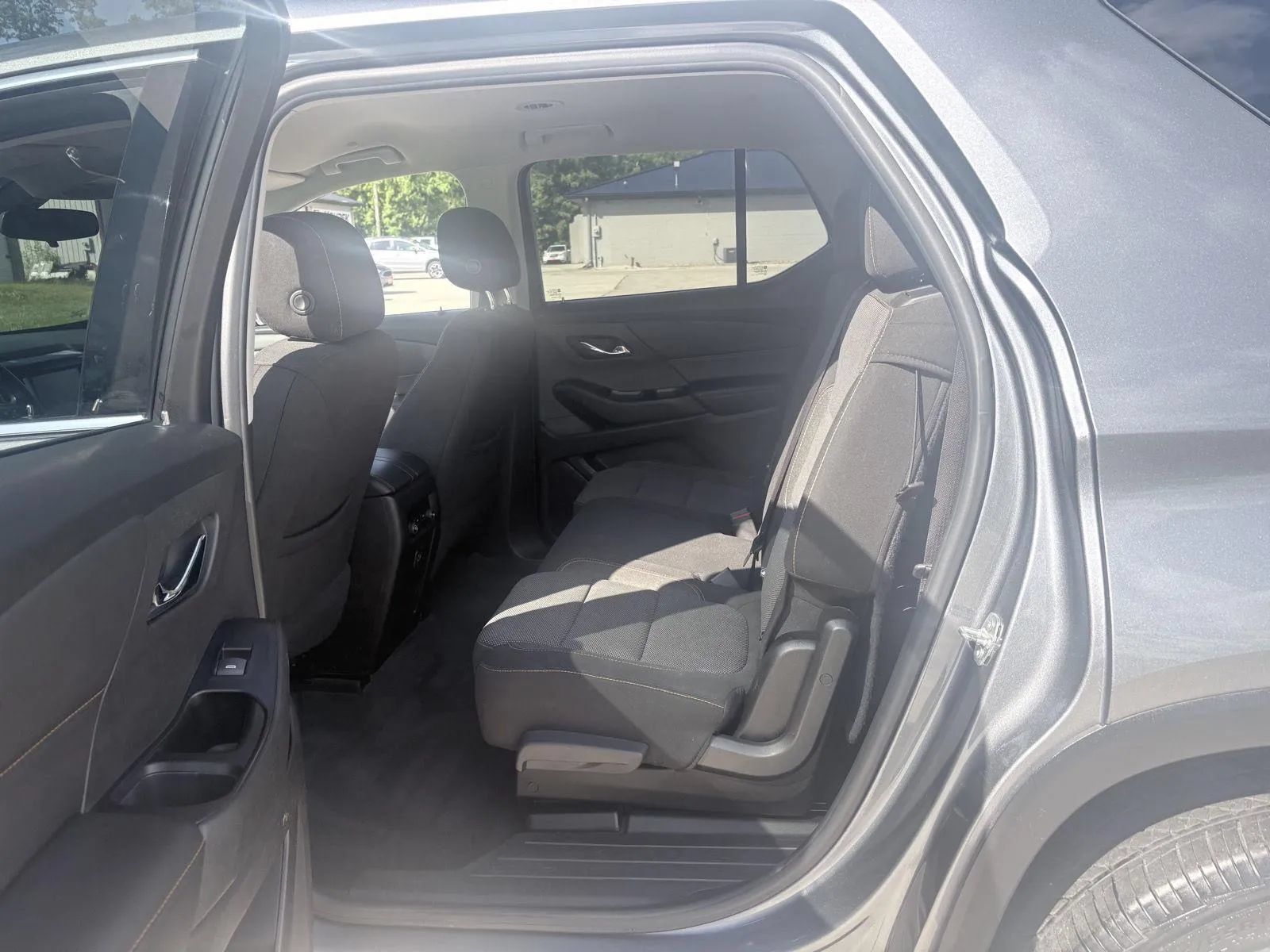 Used 2019 Chevrolet Traverse LS AWD/4WD image 14