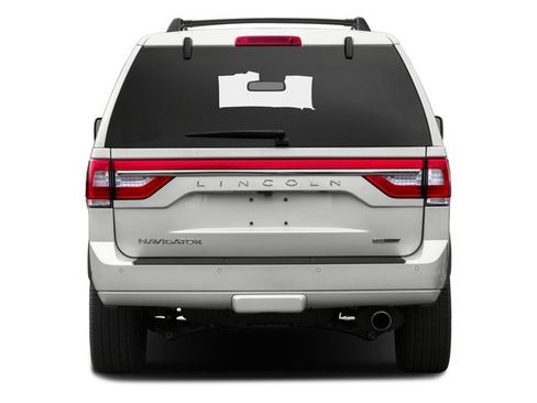 Used 2016 Lincoln Navigator Select RWD image 5