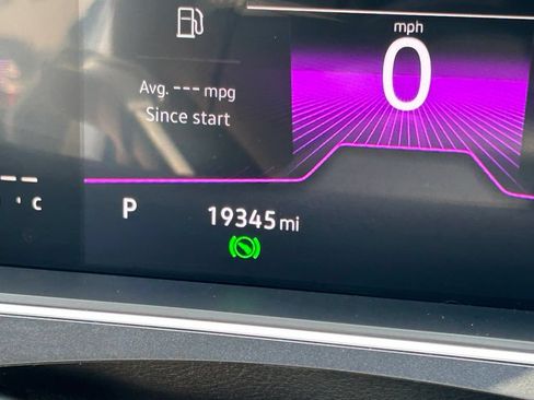 Certified 2023 Volkswagen Tiguan SE R-Line FWD image 29