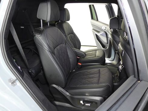 Certified 2023 BMW X7 xDrive40i w/ M Sport Package AWD/4WD image 20