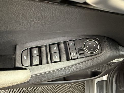 Used 2023 Kia Seltos SX w/ SX Sunroof Package image 9