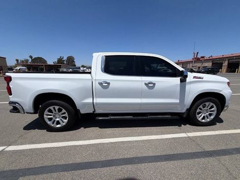 Used 2023 Chevrolet Silverado 1500 LTZ w/ LTZ Convenience Package II AWD/4WD image 9