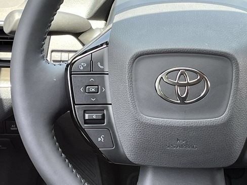 New 2026 Toyota Prius Plug-In Hybrid FWD image 12