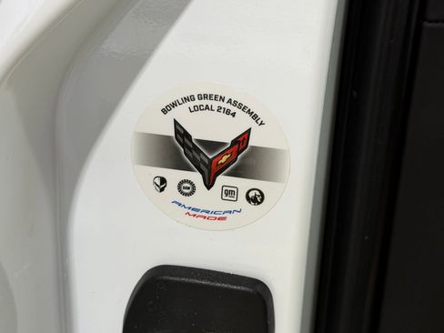 Used 2024 Chevrolet Corvette Stingray Premium Cpe w/ Stealth Interior Trim Package RWD image 51