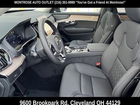 New 2025 Volvo XC90 B6 Plus image 13