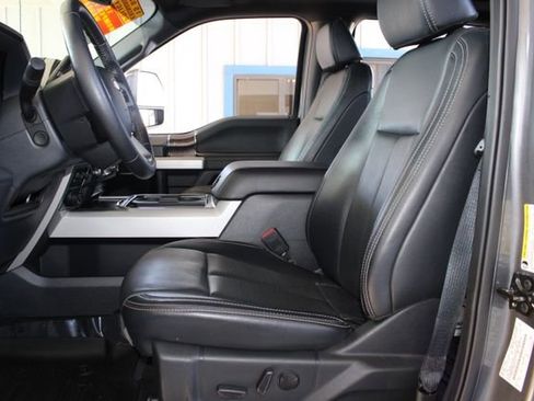 Used 2022 Ford F250 Lariat w/ Tremor Off-Road Package image 28