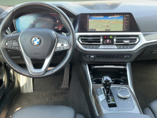 Used 2020 BMW 330i xDrive Sedan w/ Convenience Package AWD/4WD image 11