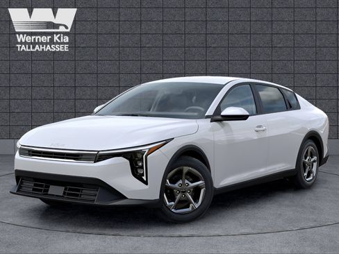 New 2026 Kia K4 LXS image 1