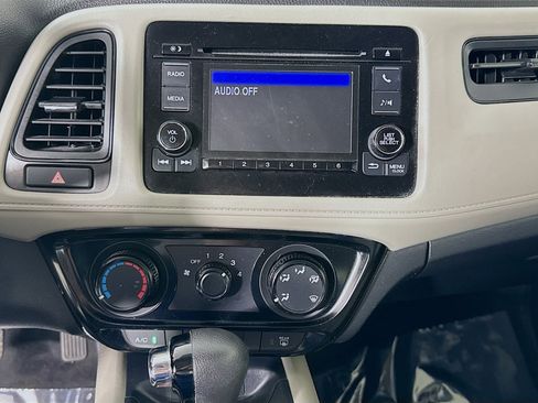 Used 2021 Honda HR-V LX image 18