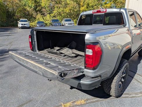 Used 2023 GMC Canyon AT4X image 31