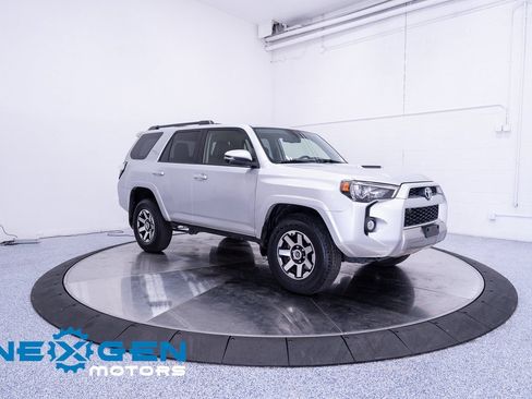 Used 2019 Toyota 4Runner TRD Off-Road Premium AWD/4WD image 54