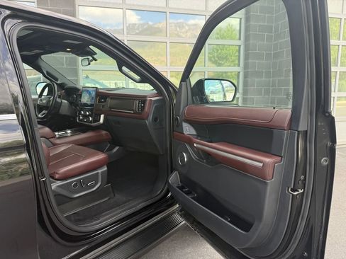 Used 2024 Ford Expedition Limited AWD/4WD image 48