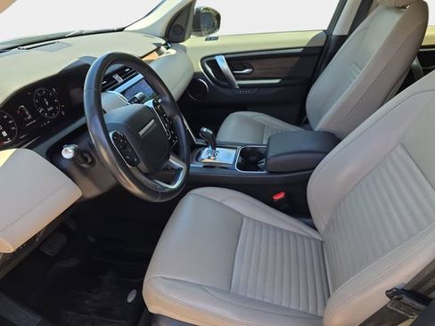Used 2020 Land Rover Discovery Sport SE AWD/4WD image 19
