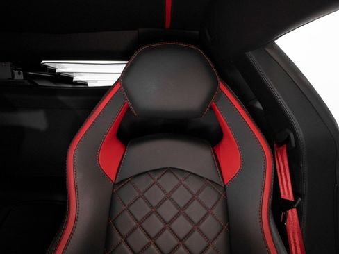 Used 2017 Lamborghini Aventador S image 4