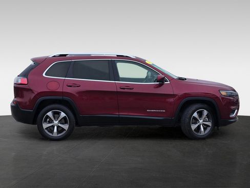 Used 2019 Jeep Cherokee Limited w/ Luxury Group image 4