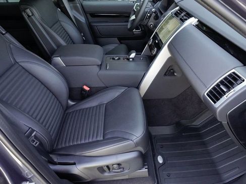 New 2026 Land Rover Discovery S AWD/4WD image 23