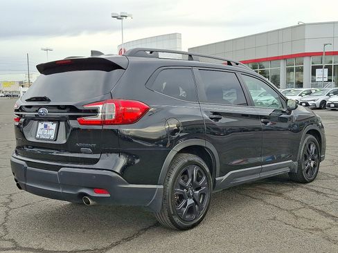 Used 2023 Subaru Ascent Onyx Edition image 7