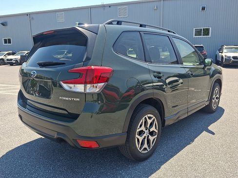 Certified 2024 Subaru Forester Premium AWD/4WD image 5