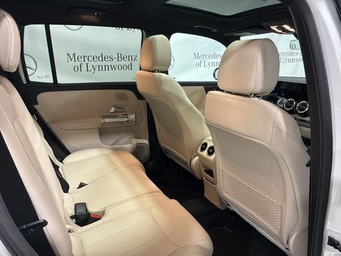 New 2026 Mercedes-Benz GLB 250 4MATIC image 22