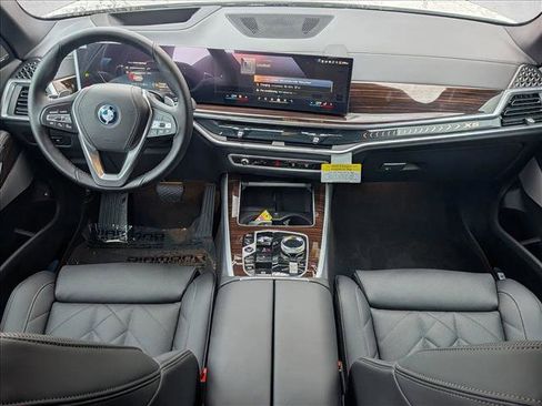 New 2026 BMW X5 xDrive50e image 15