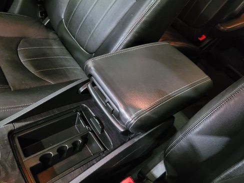 Used 2017 Buick Enclave Premium image 32