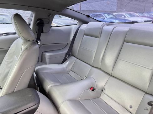 Used 2006 Ford Mustang Coupe RWD image 26
