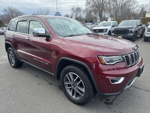 Used 2020 Jeep Grand Cherokee Limited w/ Premium Lighting Group image 3