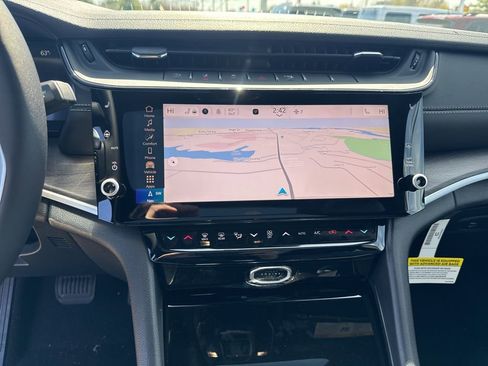 New 2026 Jeep Grand Cherokee Limited AWD/4WD image 13