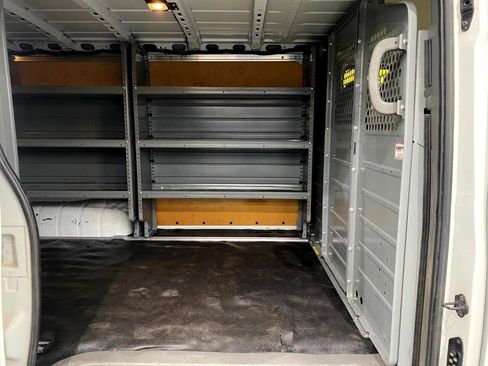 Used 2019 Nissan NV 3500 SL w/ Navigation Package image 21